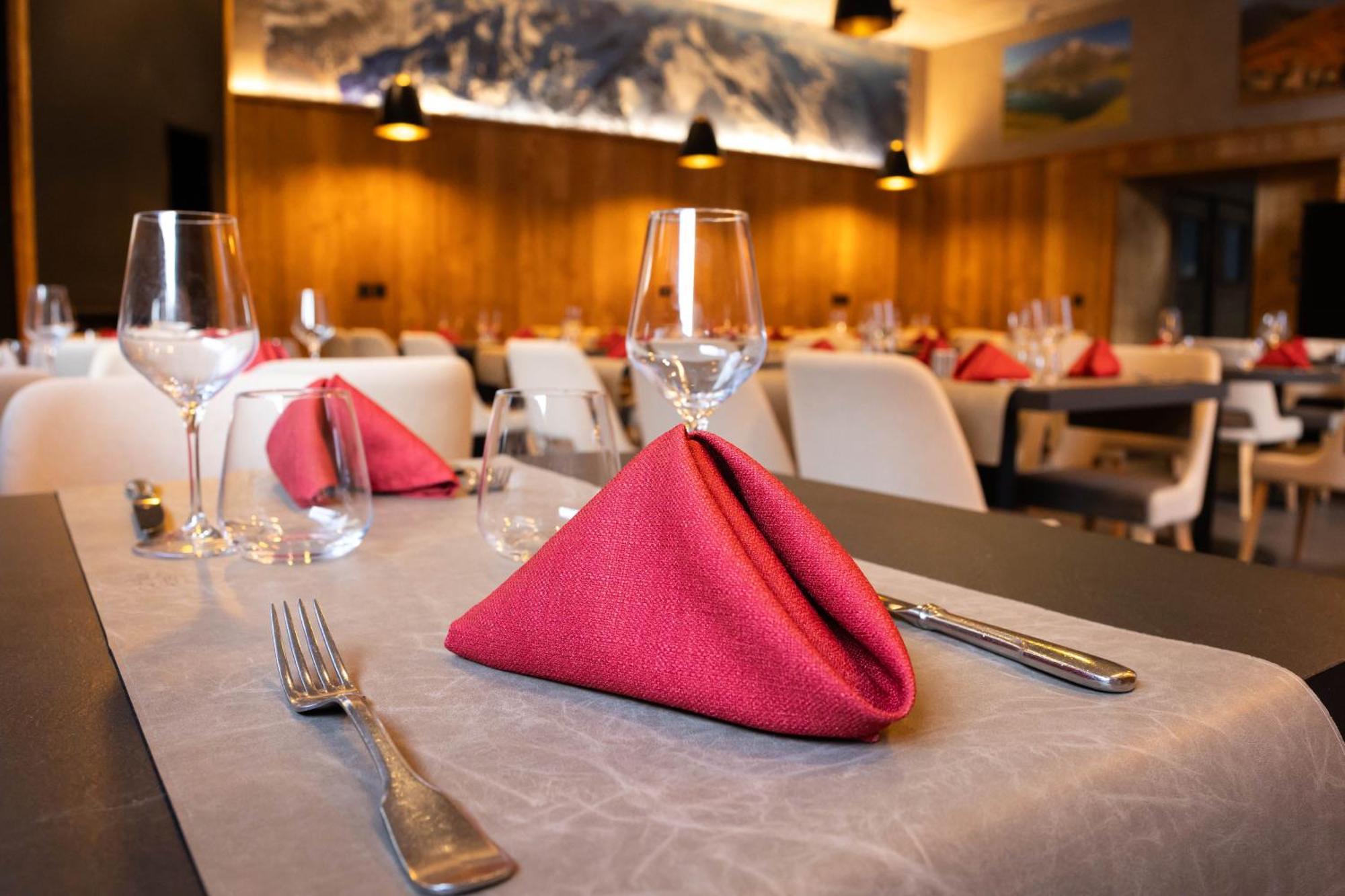Hotel Castillan La Grave Luaran gambar